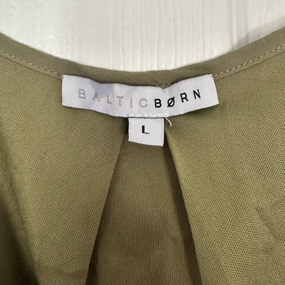 Baltic Born Dusty Olive Long Sleeve Maxi Dress Size Large - Picture 4 of 5